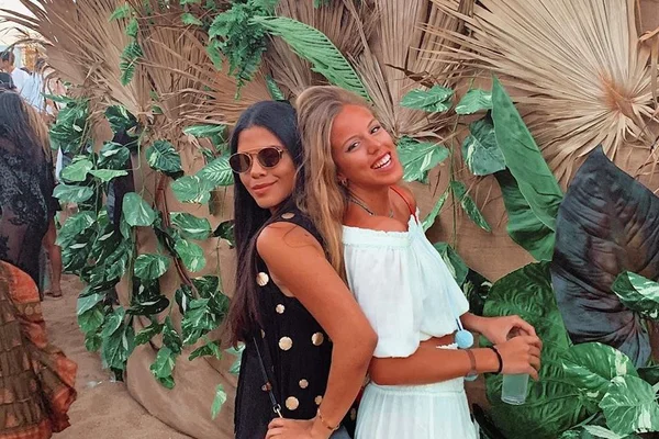 Celebração dupla marca viagem da família Salomão ao Rio