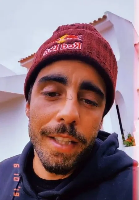 Pedro Scooby tem casa invadida em Portugal: “Levaram minhas pranchas” - destaque galeria Pedro Scooby tem casa invadida em Portugal: “Levaram minhas pranchas” - destaque galeria