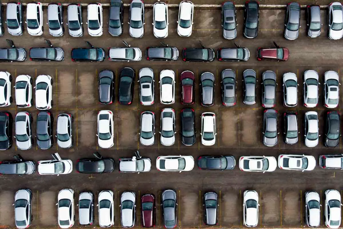 Venda de carros novos pátio empresa Lula Dvapt - Metrópoles