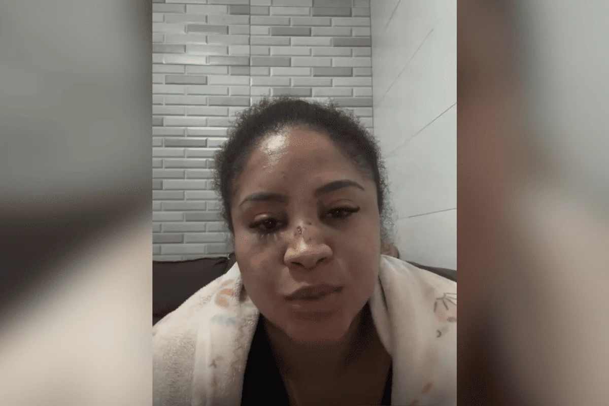 Esposa de ex-UFC confirma agressão e desabafa: "Situação humilhante" Esposa de ex-UFC confirma agressão e desabafa: "Situação humilhante"