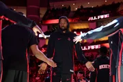 Kevin Durant defendendo o Houston Rockets na NBA
