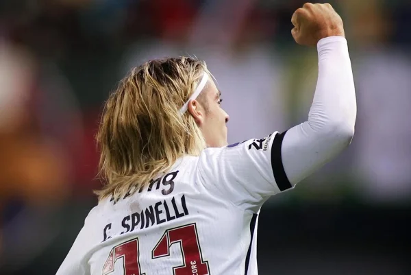 Imagem colorida de Claudio Spinelli do Vasco