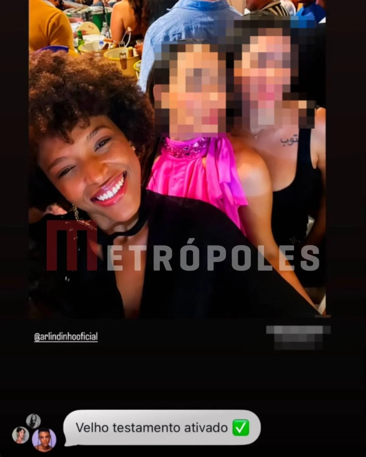 Antiga affair de Arlindinho postou com amigas no loca do show e marcou o cantor Antiga affair de Arlindinho postou com amigas no loca do show e marcou o cantor