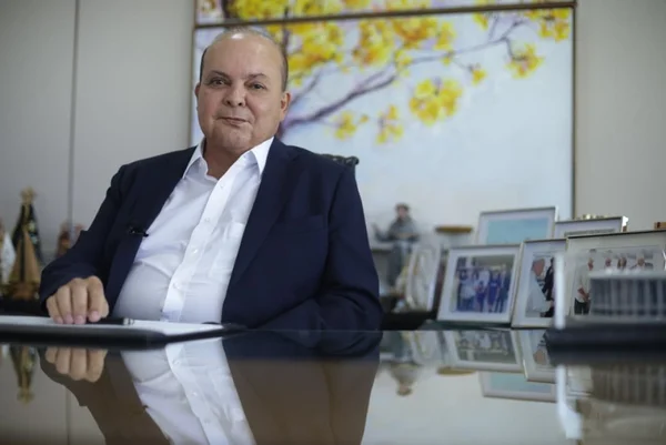 Ibaneis diz que deixa GDF com “sensação de missão cumprida”, fala sobre eleições e crise do BRB