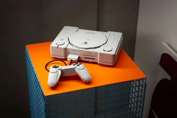 LEGO lança réplica do primeiro PlayStation com 1.911 peças