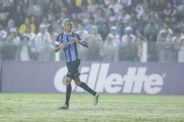 Luan festeja volta e vê Grêmio focado no Brasileirão e na Libertadores