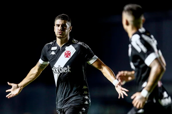 Coritiba x Vasco: onde assistir, horário e escalações