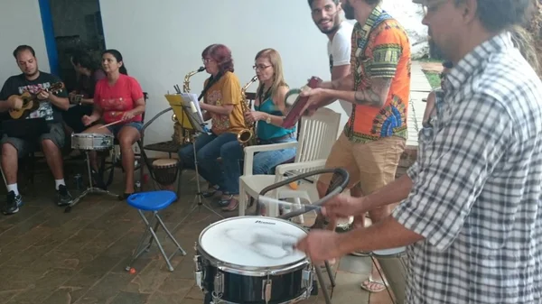 Samba do Peleja faz último ensaio antes do bloco de pré-carnaval tomar a rua