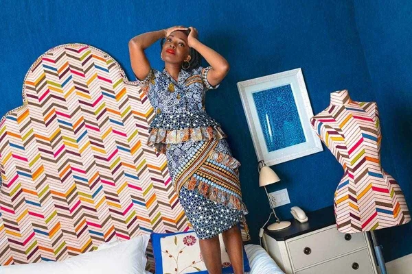 Estilista nigeriana-americana Autumn Adeigbo