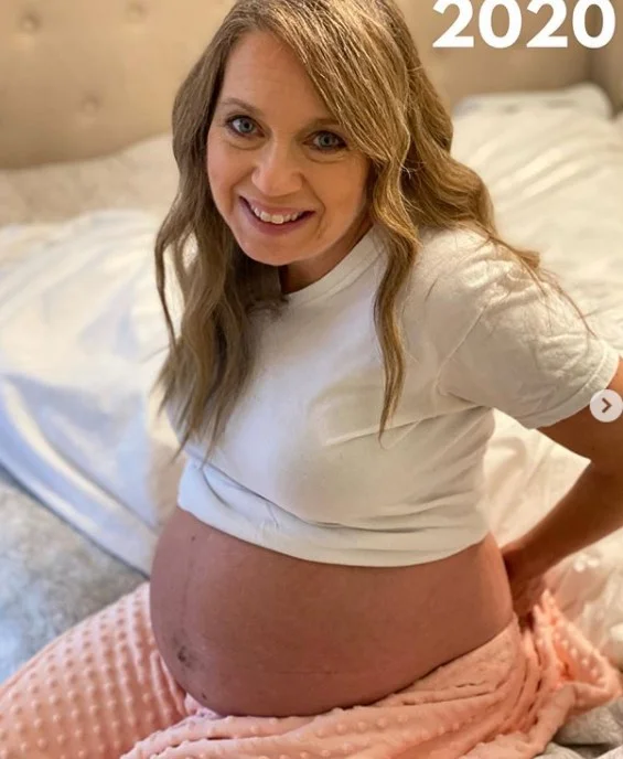 Julie será mãe e avó do neto Julie será mãe e avó do neto