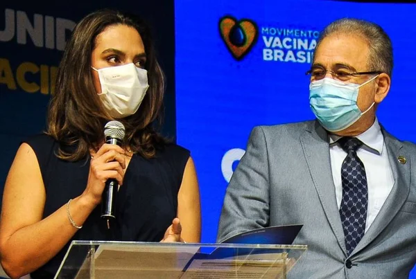 CPI da Covid encerra semana ouvindo a “quase secretária” Luana Araújo
