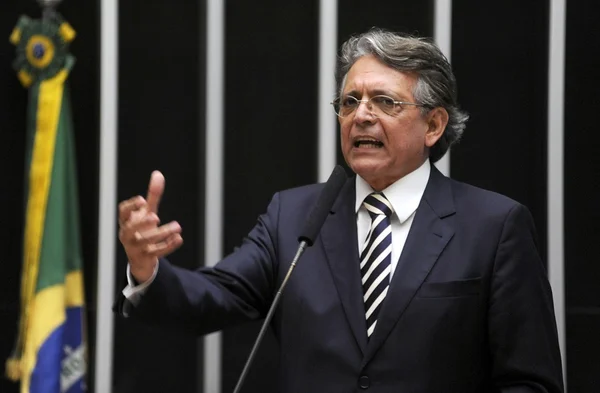 Deputado federal Pauderney Avelino (União-AM)