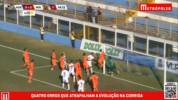 Jogadores de Água Santa e Nova Iguaçu disputam na grande área pela Série D