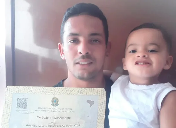 Mbappé: pai batiza filho com nome do jogador francês no interior de SP