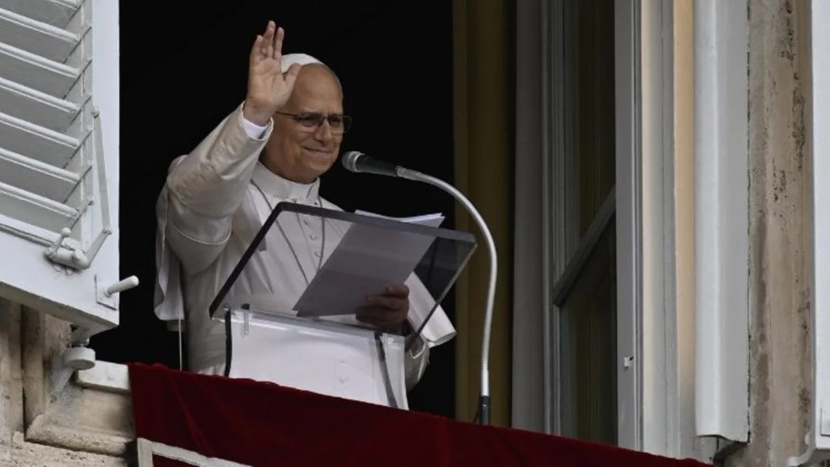 Papa Leão XIV realiza a oração do Angelus no Vaticano após deixar hospital Papa Leão XIV realiza a oração do Angelus no Vaticano após deixar hospital