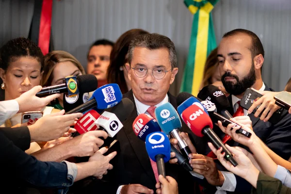 Presidente do Tribunal de Contas da União, Vital do Rêgo, concede coletiva após reunião com o Banco Central para tratar do processo de liquidação do Banco Master Metrópoles