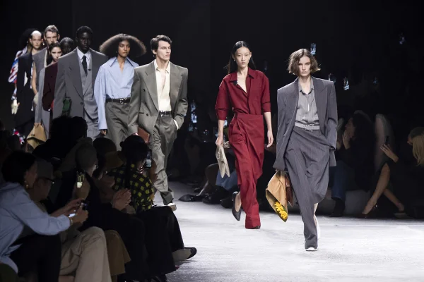 matthieu blazy diretor criativo chanel bottega veneta moda - metrópoles