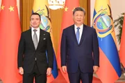 Xi Jinping e Daniel Noboa em Pequim 