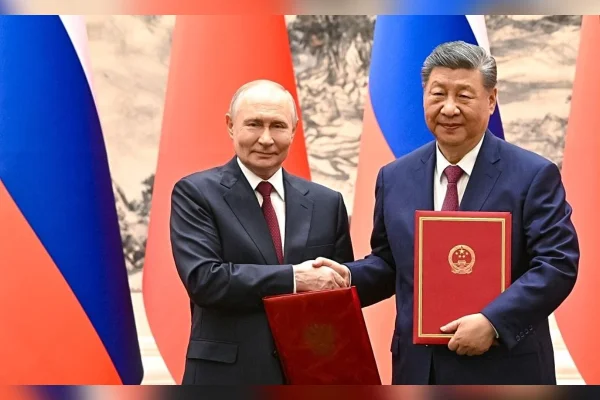 Após acordos com Xi, Putin diz que viagem à China foi “bem-sucedida”