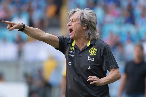 Jorge Jesus critica Flamengo por valor da venda de Reinier