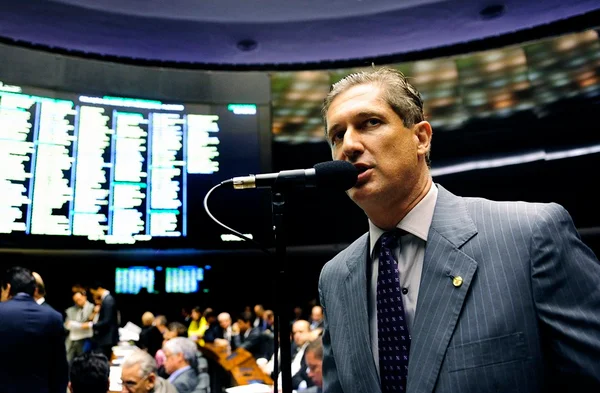 Rosso chama líderes para definir sessão sobre relatório do impeachment