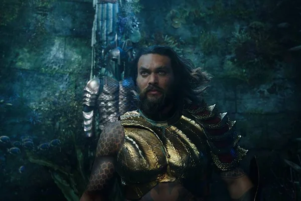 foto colorida do Aquaman em filme - metrópoles