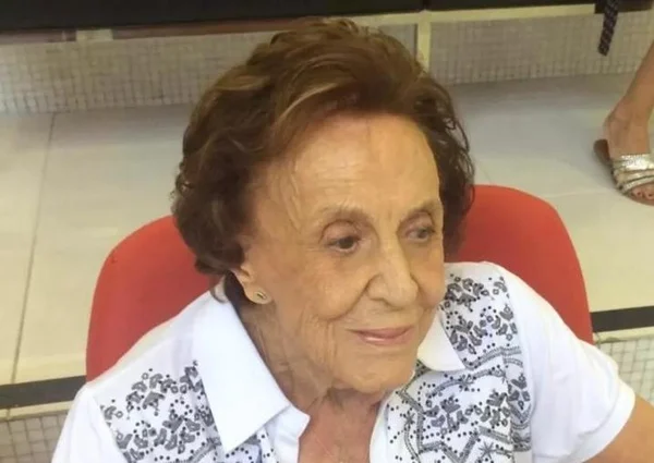 Família diz que videochamada fez idosa de 103 anos melhorar da Covid-19