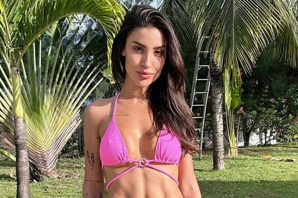 Bianca Andrade posa para fotos publicadas no Instagram - Metrópoles