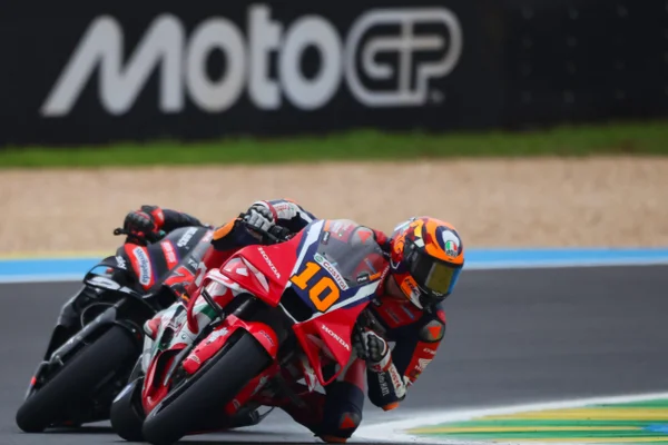 MotoGP escolhe Rio para lançar temporada 2027 na praia de Botafogo - destaque galeria