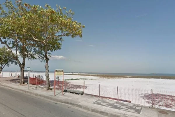 Duas embarcações naufragam no Rio e deixam ao menos 5 mortos