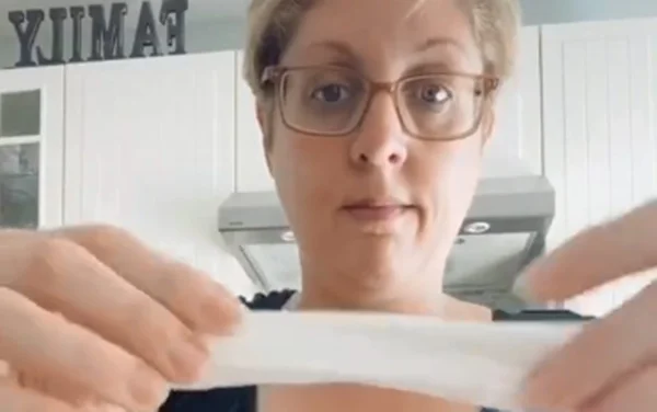 Mulher ensina mais um truque para não deixar mais seus óculos embaçados ao usar máscara de proteção