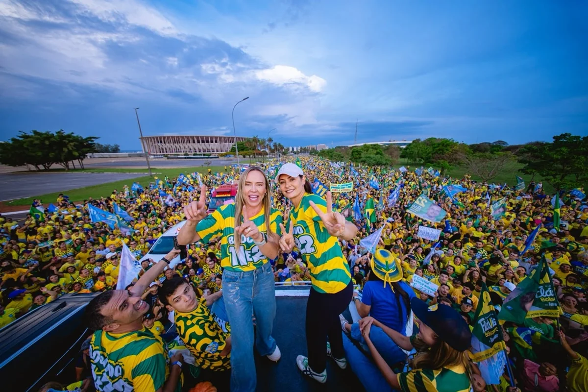 Em ato final, Celina classifica campanha como “pacífica” e “de propostas”