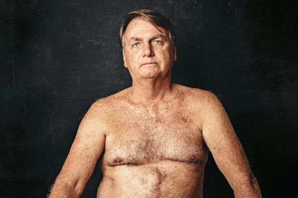 Fotógrafo divulga bastidores da foto de Bolsonaro sem camisa