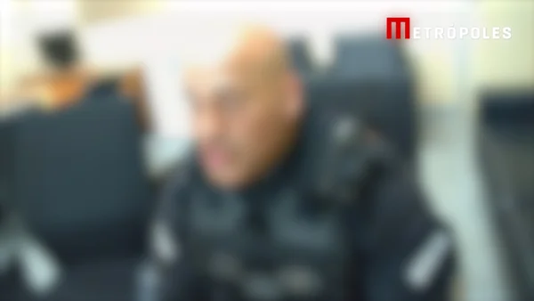 Vídeo: transtornado, delegado que atirou em mulheres tentou morder PM