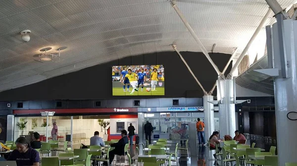 Aeroporto espera receber 50 mil passageiros nesta quinta-feira