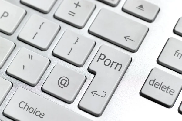 Confira os 6 termos mais pesquisados por brasileiros em site pornô