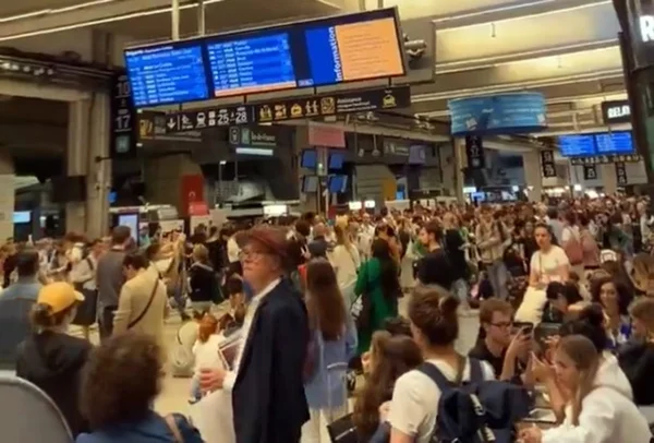 Estação de trem em Paris
