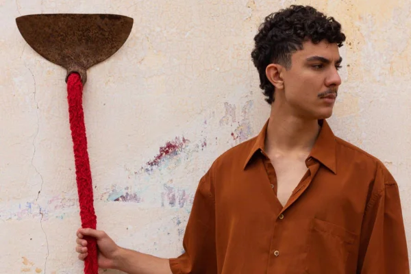 Quem é Gabriel Matos, artista da mostra Constelações Contemporâneas