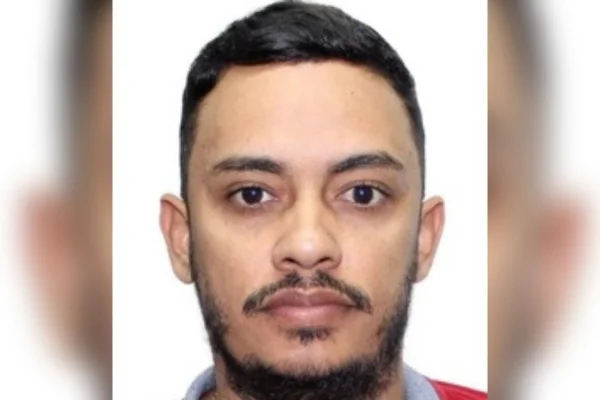 CV anuncia “Zeus”, chefe do tráfico no RJ, como líder na Bolívia