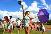Foliões tomam as ruas de Brasília no segundo dia de carnaval - imagem 5 Foliões tomam as ruas de Brasília no segundo dia de carnaval - imagem 5