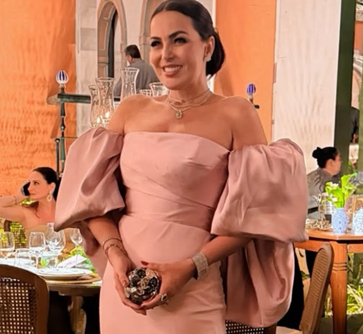 Gardênia Cavalcanti mostra look usado no casamento Gardênia Cavalcanti mostra look usado no casamento
