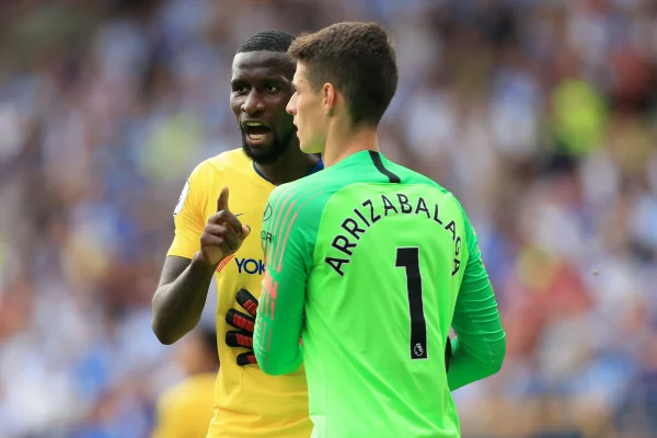 Jogadores do Chelsea brigam em treino após goleada para West Bromwich