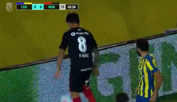 Jogador destrói drone que interrompeu partida entre Newell’s e Rosário