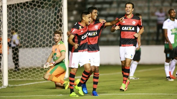 Em jogo sonolento, Fla bate o América-MG no Bezerrão