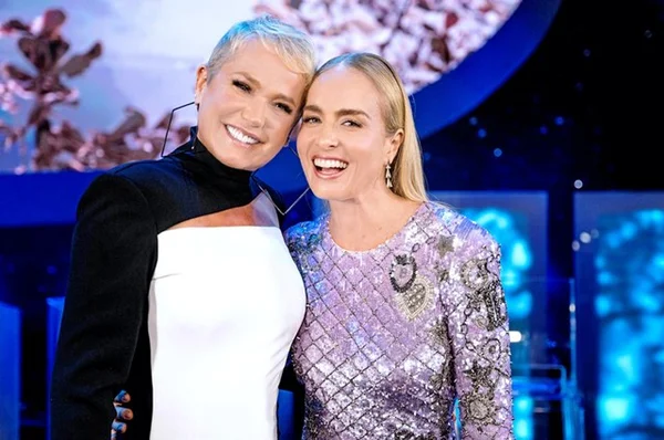 Na foto, Angélica e Xuxa