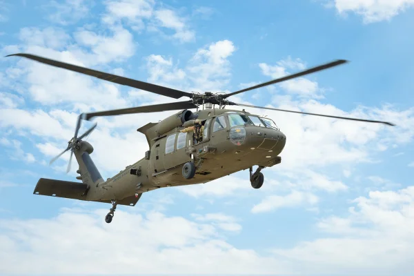 Imagem colorida de Helicóptero militar dos Estados Unidos