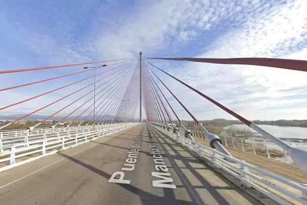 Influenciador morre em escalada após cair de ponte de 200 metros