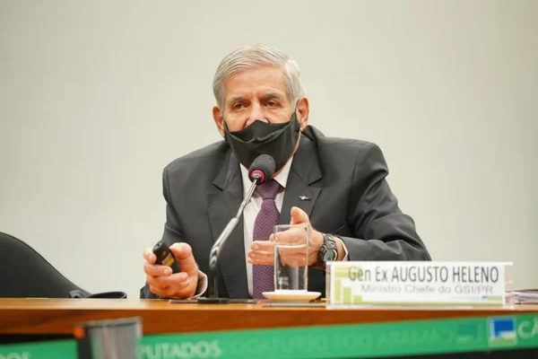 Augusto Heleno na Câmara dos Deputados