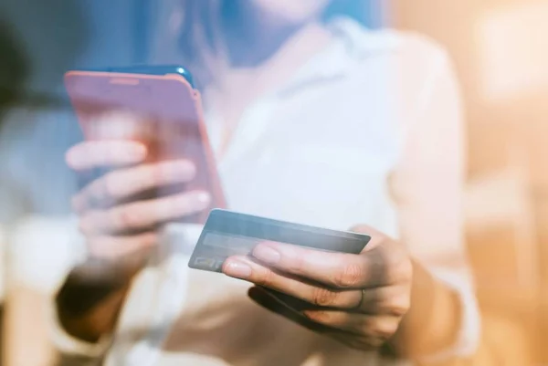 E-commerce é uma das principais opções de compra dos brasileiros