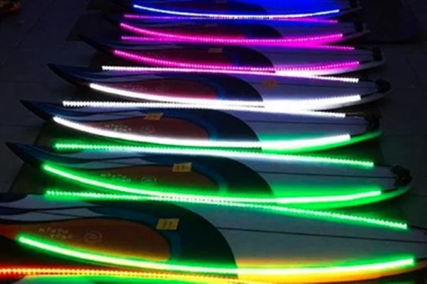 Pranches com luzes de LED